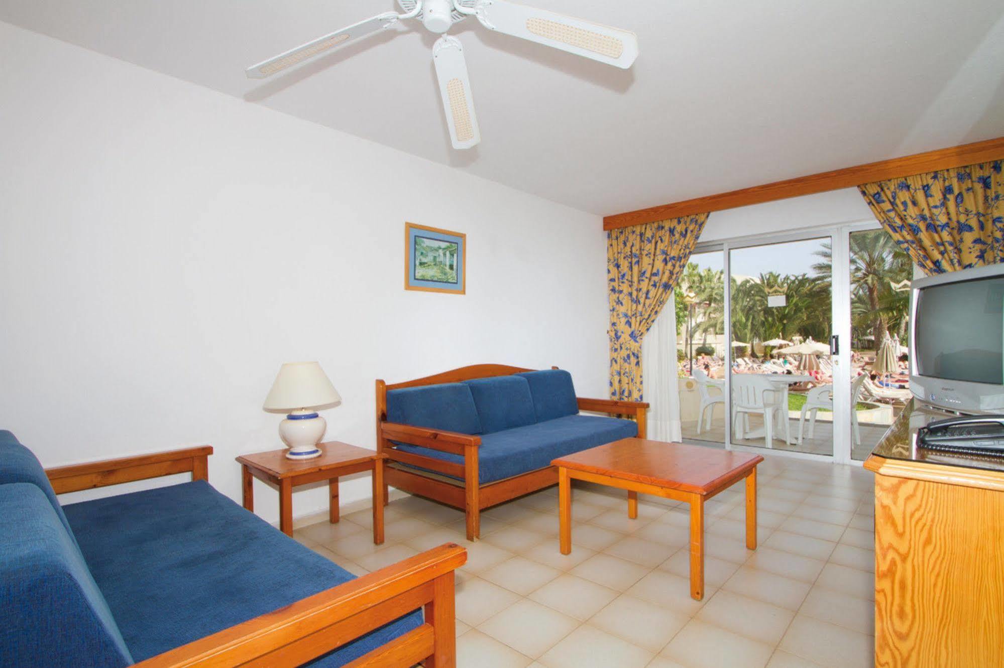 Hotel Riu Oliva Beach Resort คอร์ราเลโฮ ภายนอก รูปภาพ